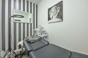 Photo 2- click for photo gallery